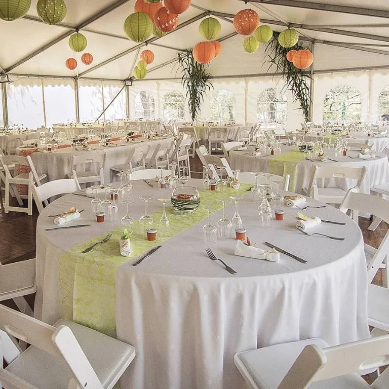 Location table ronde mariage conviviale 8 personnes